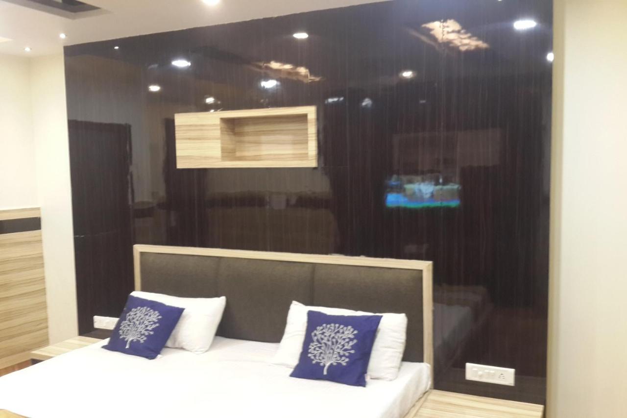 Oyo 86669 Arnav Residency Hotel